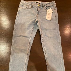 Mid Rise Skinny Jeans Zara